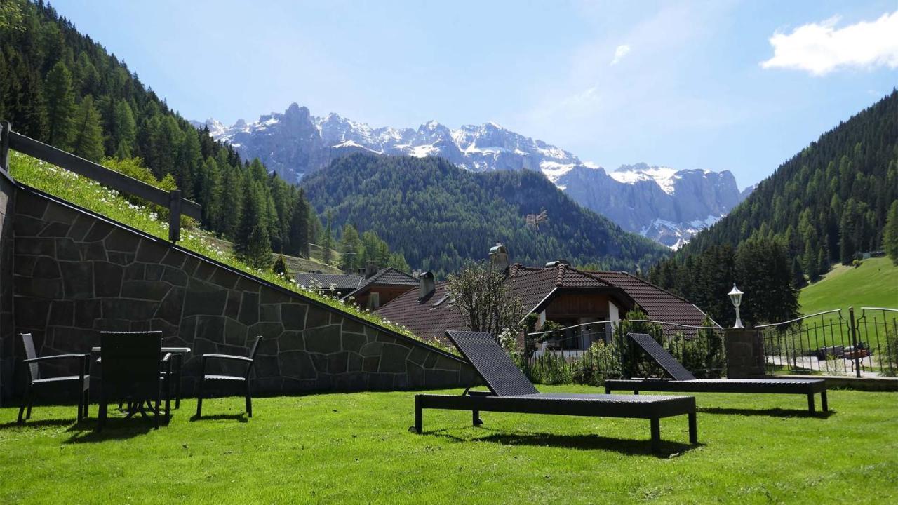 Residence Carin Selva di Val Gardena Exteriör bild