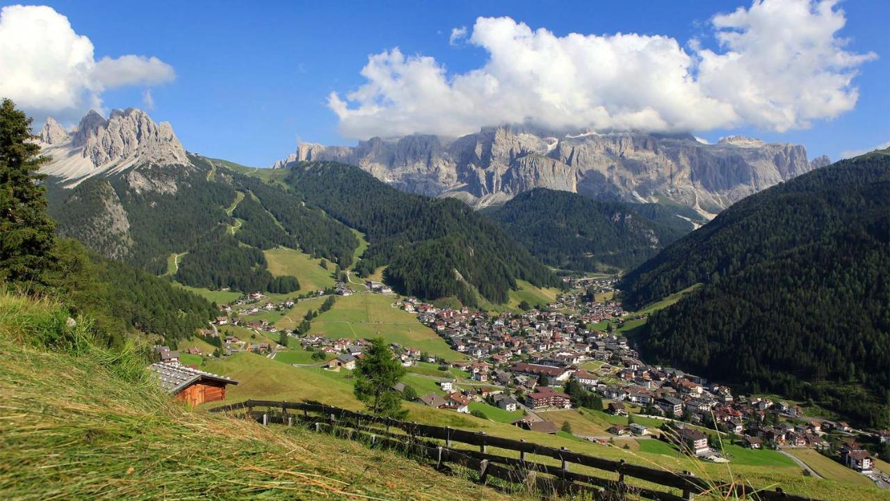 Residence Carin Selva di Val Gardena Exteriör bild